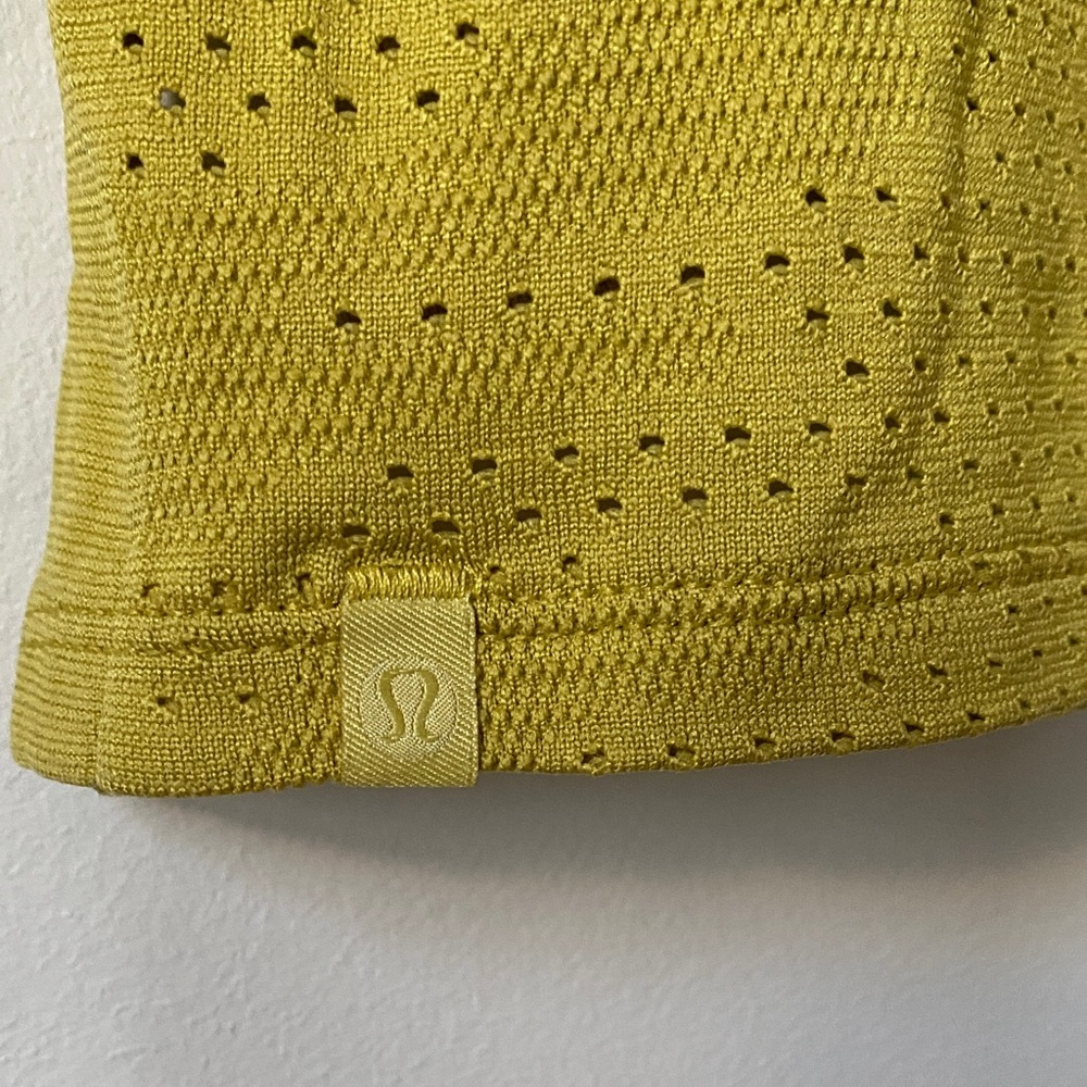 Lululemon Train to Be Tank *Camo - Picture 4 of 10